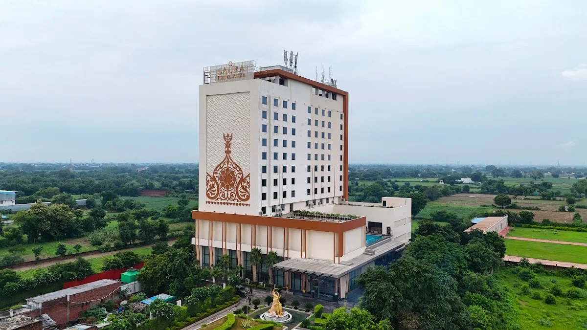 Saura Hotel